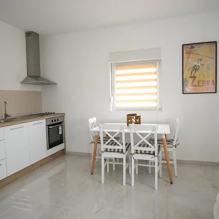 Natura Apartment *